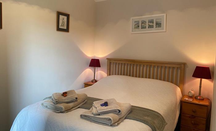 Aberyscir Coach House bedroom quality bedding on a comfy double bed